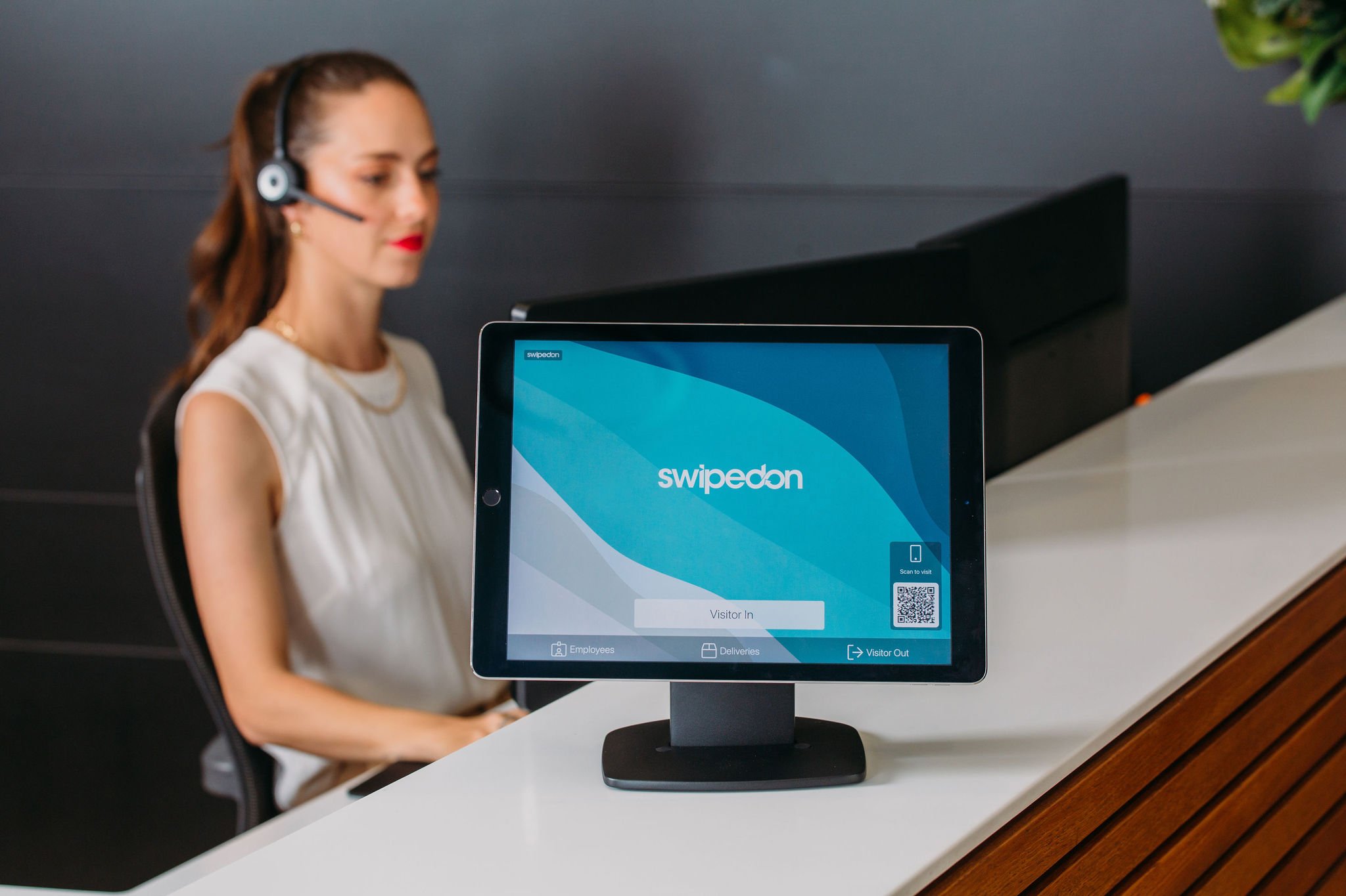 What is a visitor management system? Everything you need to know, by SwipedOn